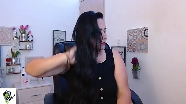 amalia brunette online show from 10, 12, 2024