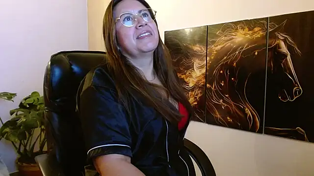 Snapshot of amalia_brunette chatting on 17, 5, 2026 amalia brunette online show from 17, 5, 2026