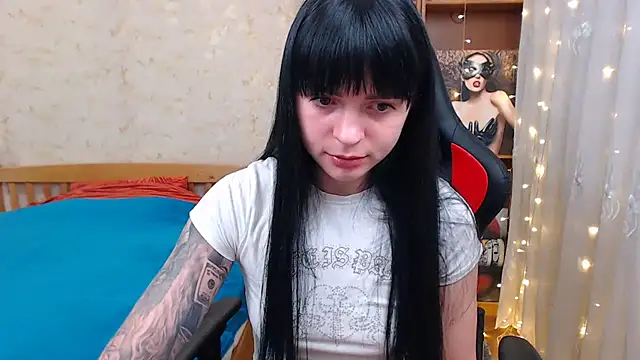 JuicyJess online show from 3, 3, 2025