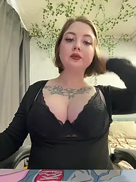 Snapshot of EmmySuiyugh chatting on 11, 5, 2026 EmmySuiyugh online show from 11, 5, 2026