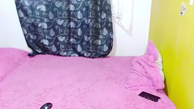 Queen camila online show from 9, 12, 2024