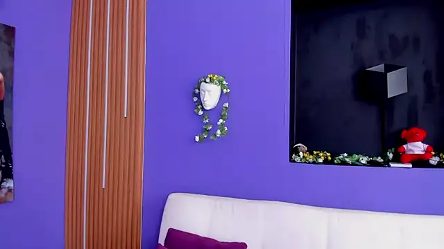 Kate Amaretto  online show from 15, 9, 2025