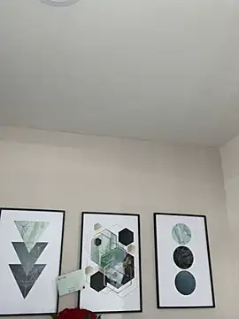 DianaHopson online show from 15, 2, 2025