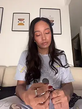 DianaHopson online show from 6, 2, 2026