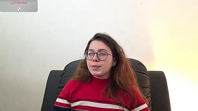 Snapshot of irinasweet27 chatting on 11, 9, 2025 irinasweet27 online show from 11, 9, 2025