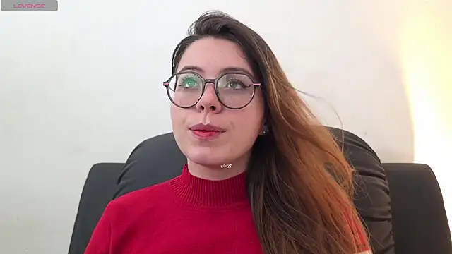 Snapshot of irinasweet27 chatting on 28, 9, 2025 irinasweet27 online show from 28, 9, 2025