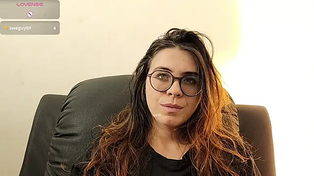 Snapshot of irinasweet27 chatting on 15, 10, 2025 irinasweet27 online show from 15, 10, 2025