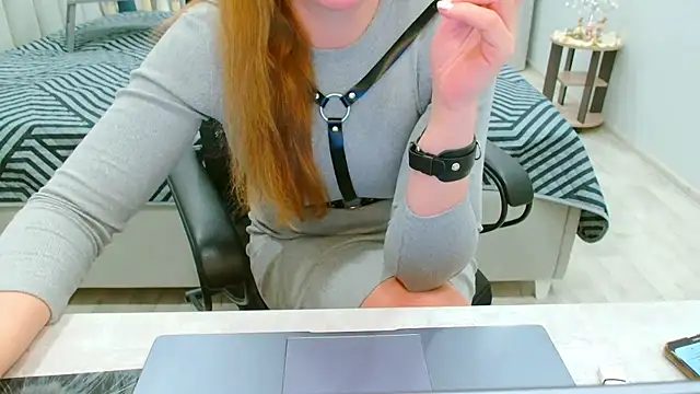 EveLove33 online show from 25, 4, 2026