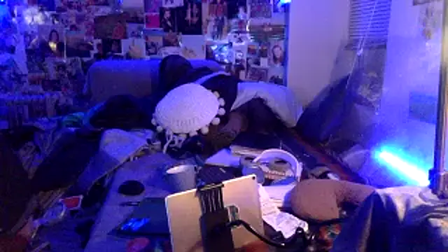 DownstairsSky online show from 31, 1, 2025