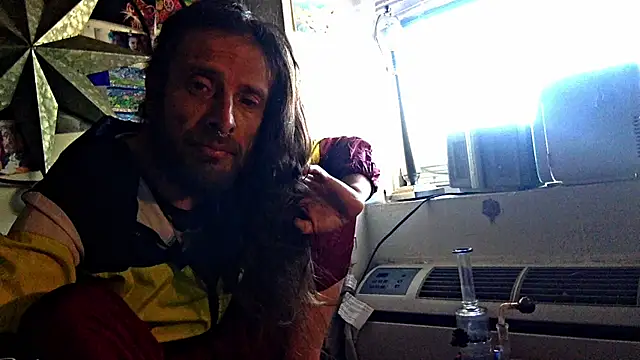Snapshot of DownstairsSky chatting on 16, 5, 2026 DownstairsSky online show from 16, 5, 2026