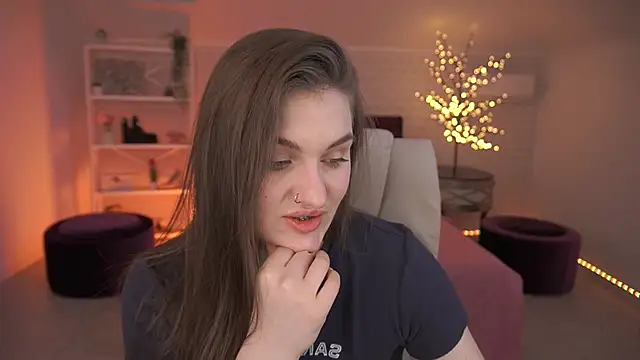 EmmyCharmm online show from 26, 4, 2026