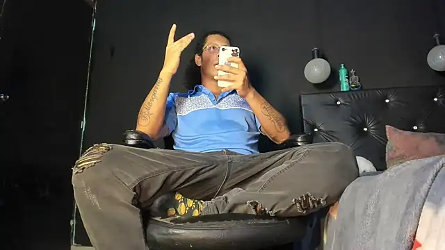 Snapshot of FuckHardlove chatting on 14, 6, 2026 FuckHardlove online show from 14, 6, 2026