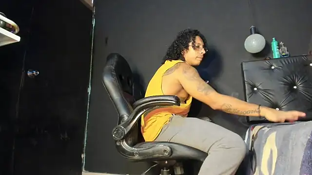 Snapshot of FuckHardlove chatting on 17, 6, 2026 FuckHardlove online show from 17, 6, 2026