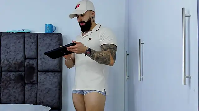 Zack Froone online show from 22, 2, 2025