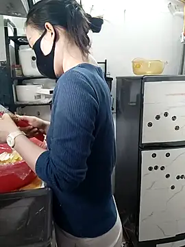 I AM NOT A SLUT online show from 12, 11, 2025