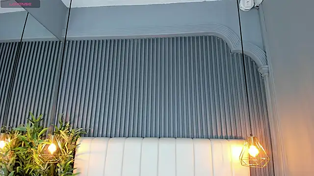 Snapshot of SaraRiley chatting on 24, 11, 2025 SaraRiley online show from 24, 11, 2025