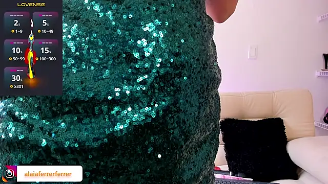 Alaia Ferrer  online show from 2, 3, 2025