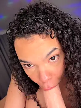 naomikandra online show from 2, 12, 2025