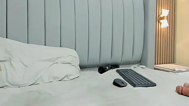 MILEY JOAS2 online show from 1, 3, 2025