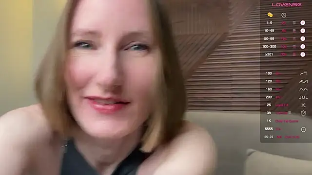 Snapshot of MonikaBos chatting on 3, 2, 2026 MonikaBos online show from 3, 2, 2026