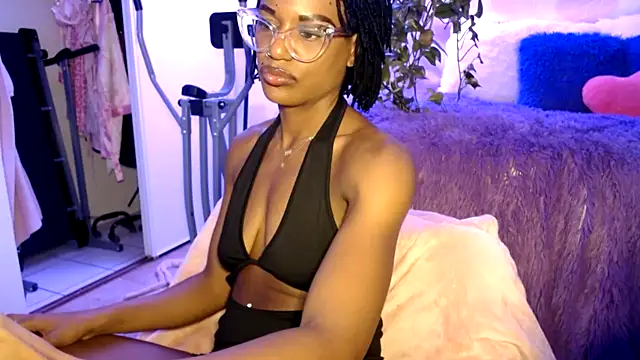 Snapshot of CocoSage chatting on 7, 7, 2026 CocoSage online show from 7, 7, 2026