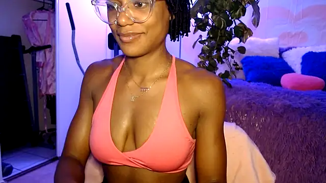 Snapshot of CocoSage chatting on 3, 8, 2026 CocoSage online show from 3, 8, 2026