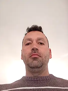 Snapshot of florin421 chatting on 8, 3, 2026 florin421 online show from 8, 3, 2026