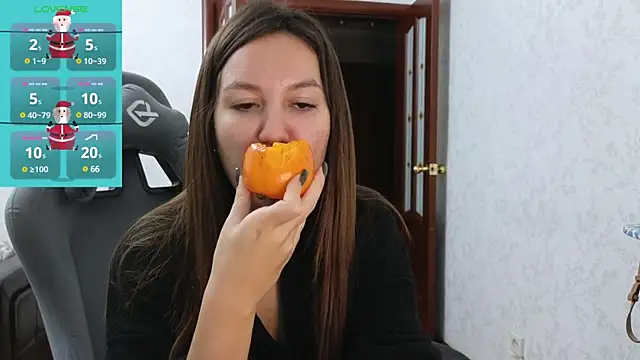 Nelly Fischer online show from 6, 1, 2025