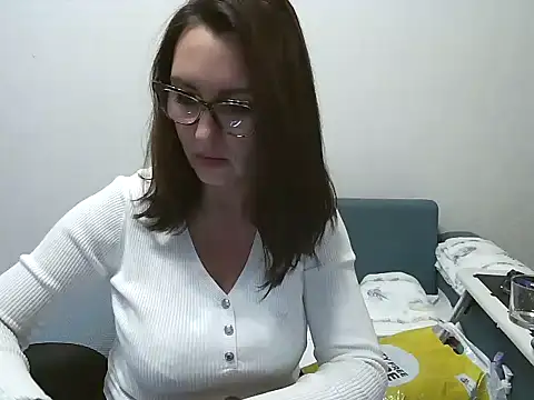 Ulyana72882 online show from 31, 12, 2024