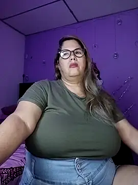 EllisW8 online show from 24, 11, 2025