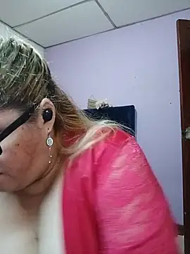 Snapshot of EllisW8 chatting on 29, 5, 2026 EllisW8 online show from 29, 5, 2026