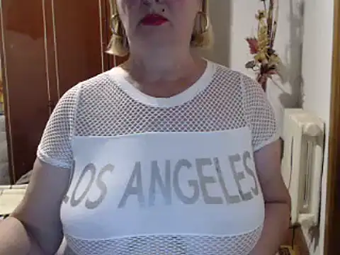 Secretfox online show from 23, 9, 2025