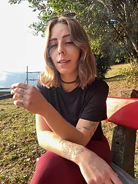 Mia Railey online show from 17, 10, 2025