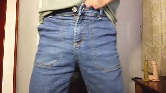 Snapshot of HomeAloneK chatting on 6, 2, 2026 HomeAloneK online show from 6, 2, 2026