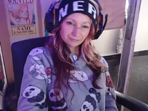 Snapshot of Paulita_x3 chatting on 5, 3, 2025 Paulita x3 online show from 5, 3, 2025