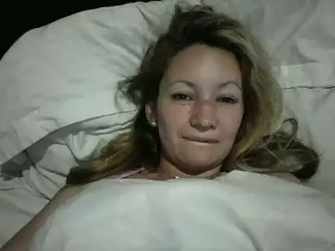 Snapshot of Paulita_x3 chatting on 18, 10, 2025 Paulita x3 online show from 18, 10, 2025