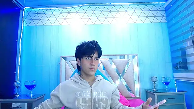 alex 477 online show from 24, 10, 2025