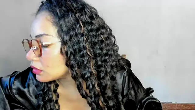 Snapshot of Jade_Dorthini chatting on 8, 1, 2025 Jade Dorthini online show from 8, 1, 2025