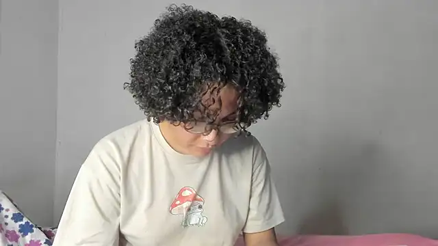 Snapshot of Jade_Dorthini chatting on 25, 7, 2026 Jade Dorthini online show from 25, 7, 2026