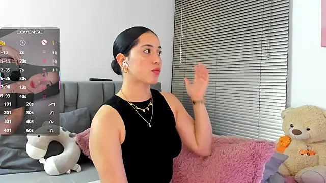 Gigi-bom online show from 15, 11, 2025