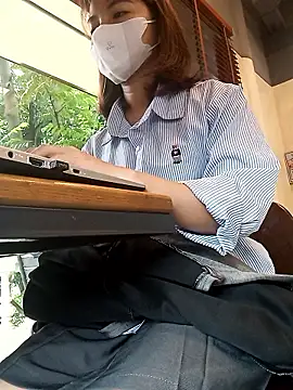 Snapshot of Michiko1 chatting on 10, 11, 2025 Michiko1 online show from 10, 11, 2025