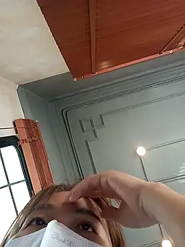 Snapshot of Michiko1 chatting on 18, 12, 2025 Michiko1 online show from 18, 12, 2025