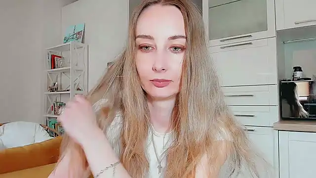 Maiami000 online show from 14, 4, 2026