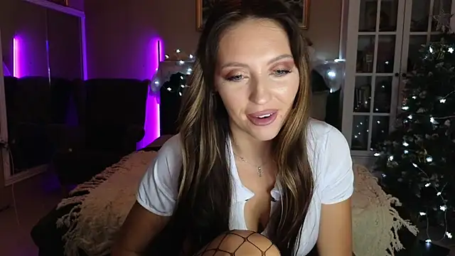 Snapshot of JoanneGG chatting on 13, 12, 2024 JoanneGG online show from 13, 12, 2024