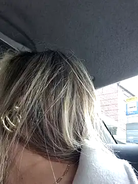  Abril-Office1 online show from 13, 2, 2025