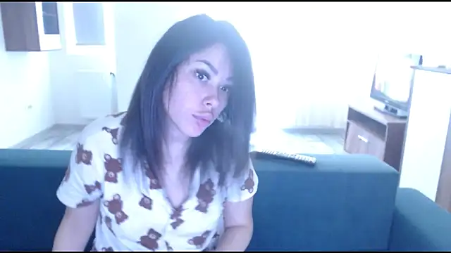 LovelyJulliette online show from 16, 3, 2025