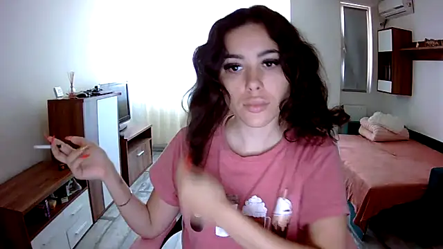 LovelyJulliette online show from 28, 9, 2025