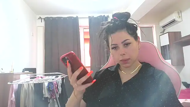 LovelyJulliette online show from 19, 6, 2026