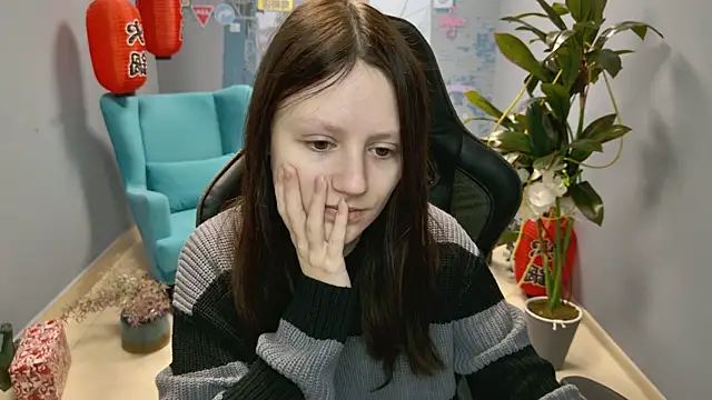 VeliraBraitberg online show from 4, 1, 2025