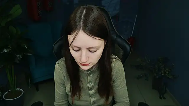 VeliraBraitberg online show from 6, 3, 2025